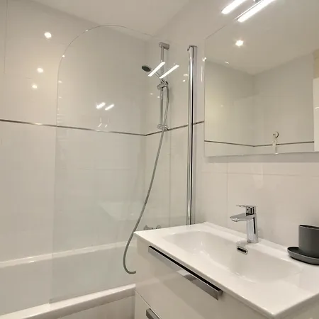 Appartement Skis Aux Pieds Pour 3 Pers., Rénové Et Accessible, Idéal Plagne Centre - Fr-1-455-128 *