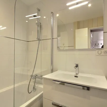 Skis Aux Pieds Pour 3 Pers., Renove Et Accessible, Ideal Plagne Centre - Fr-1-455-128 *